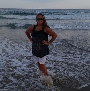 Meet your Posher, Sharon